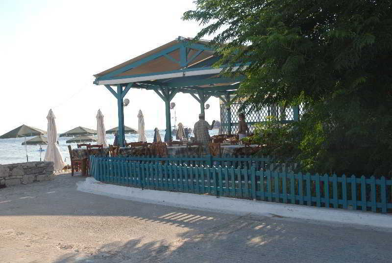 Hotel Tarsanas Pythagoreio Exterior foto